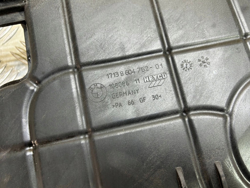 фото №8, Бак расширительный охлаждающая жидкость bmw 6 f06 gran coupe 2013 8604752