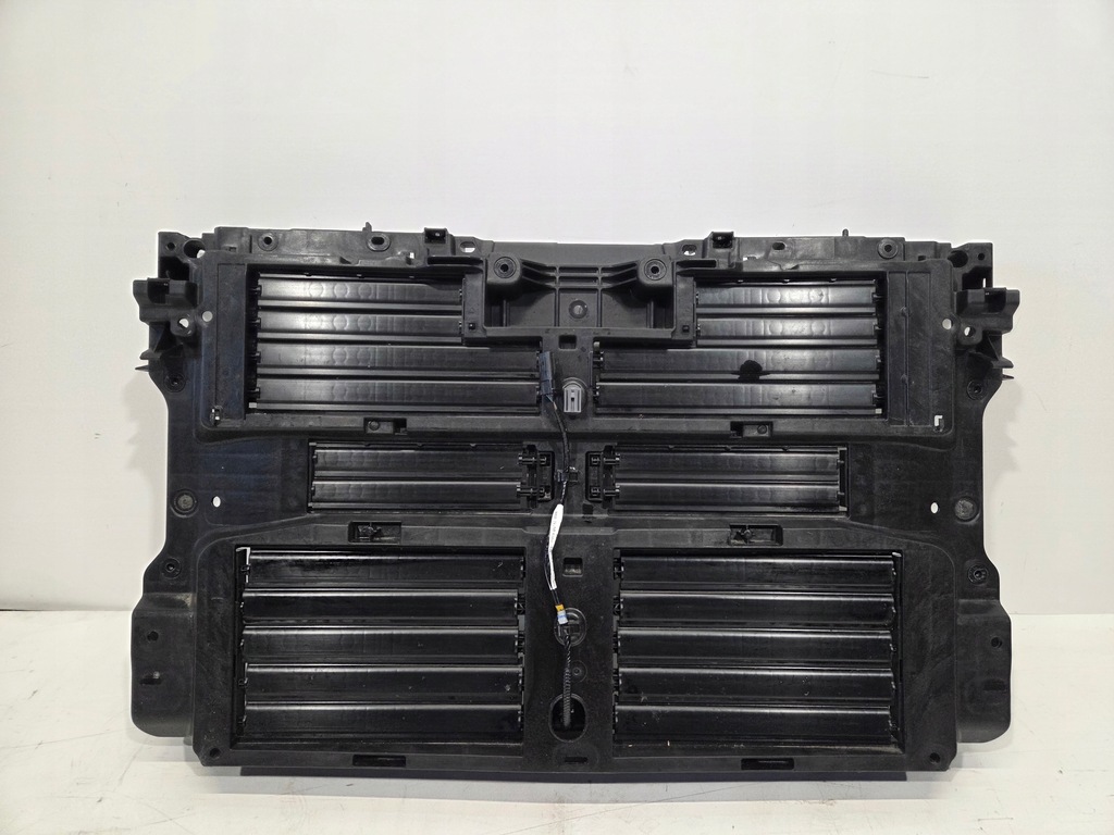 фото №1, Pas передний усилитель шторка жалюзи mazda 3 bp iv 2019-