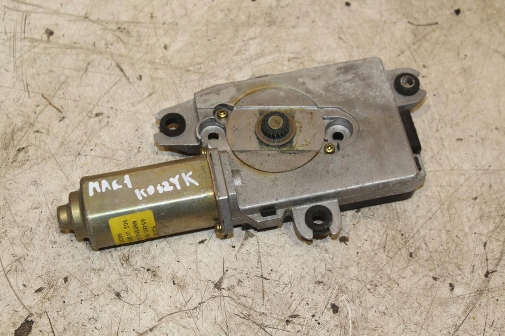 фото №1, Моторчик люк subaru forester ii