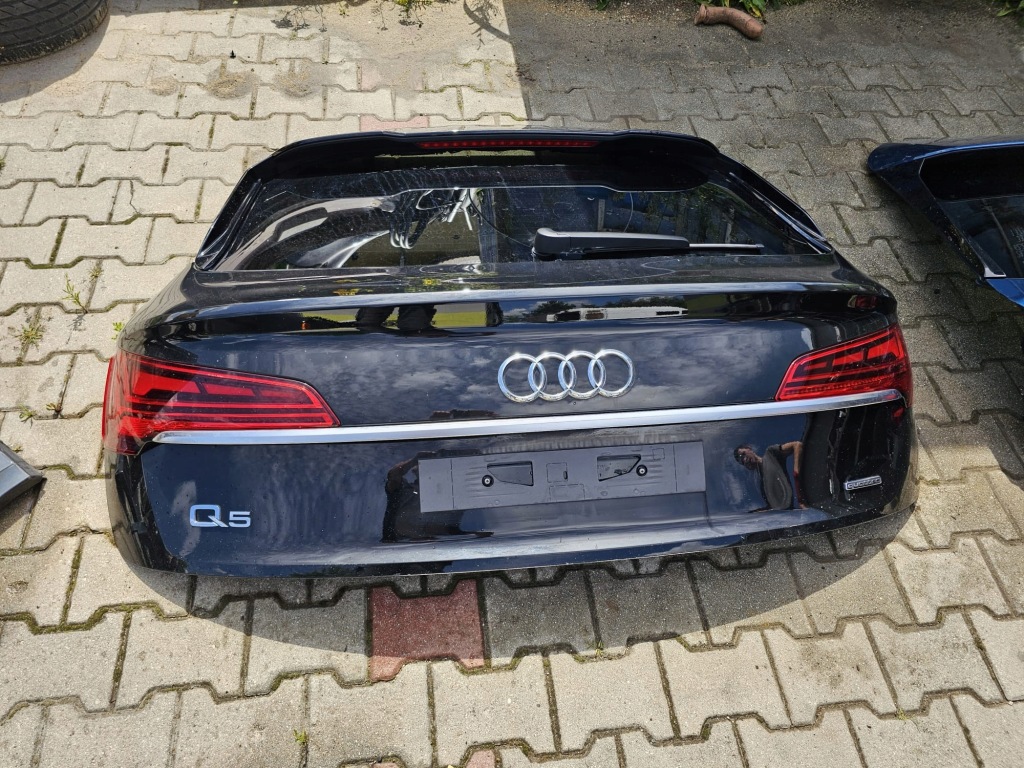 Купить Крышка багажника задняя лампа audi q5 80a sportback