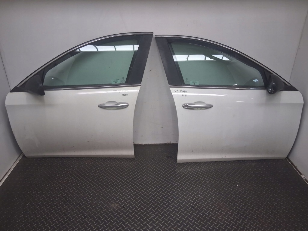фото №1, Дверь левый i правый перед alfa romeo giulietta 296/a