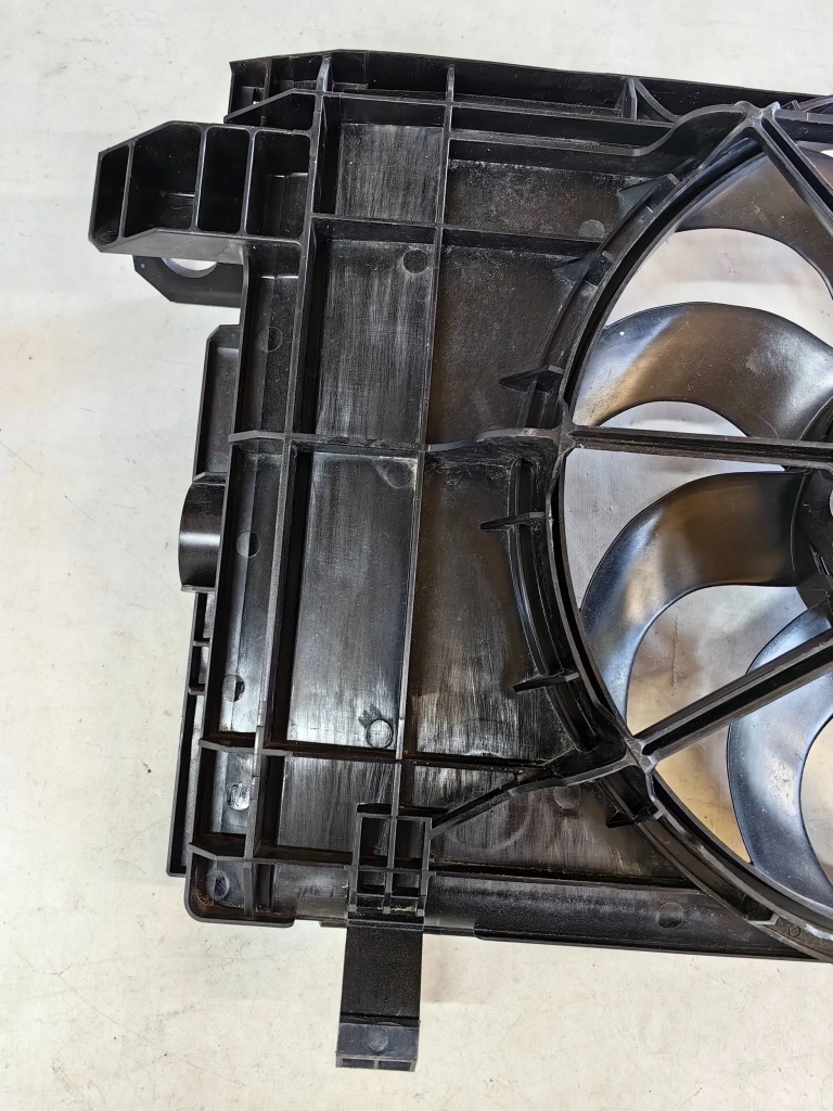 Tesla 3 рестайлинг  - вентилятор полный polecam Недорого