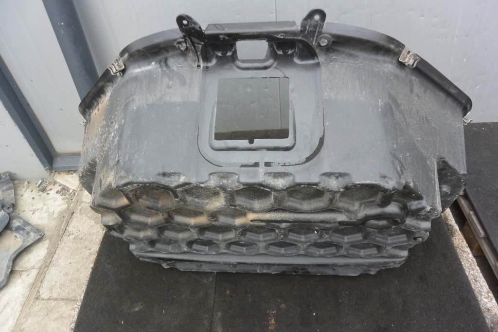 Піддон багажник багажник перед tesla model s 12-16 Київ