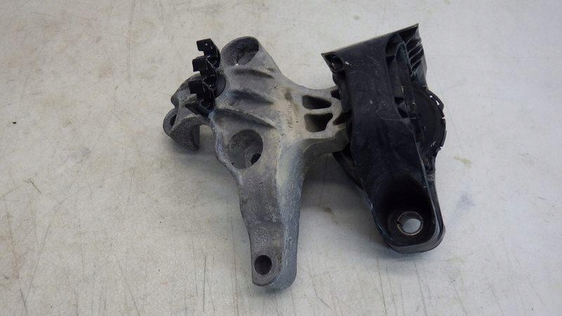 фото №1, Кронштейн подушка двигуна renault captur i 1.5 dci 112845638r