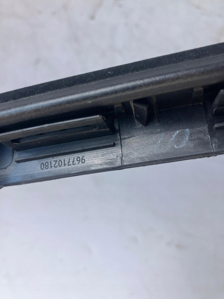 Рамка молдинг верхній двері лівий перед citroen c4 grand picasso 2 9677102180 Київ