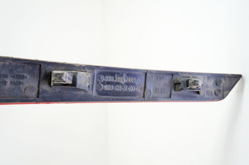 фото №5, Td083 skoda superb iii відбивачі бампера задня 3v5945106 3v5945105 комплект