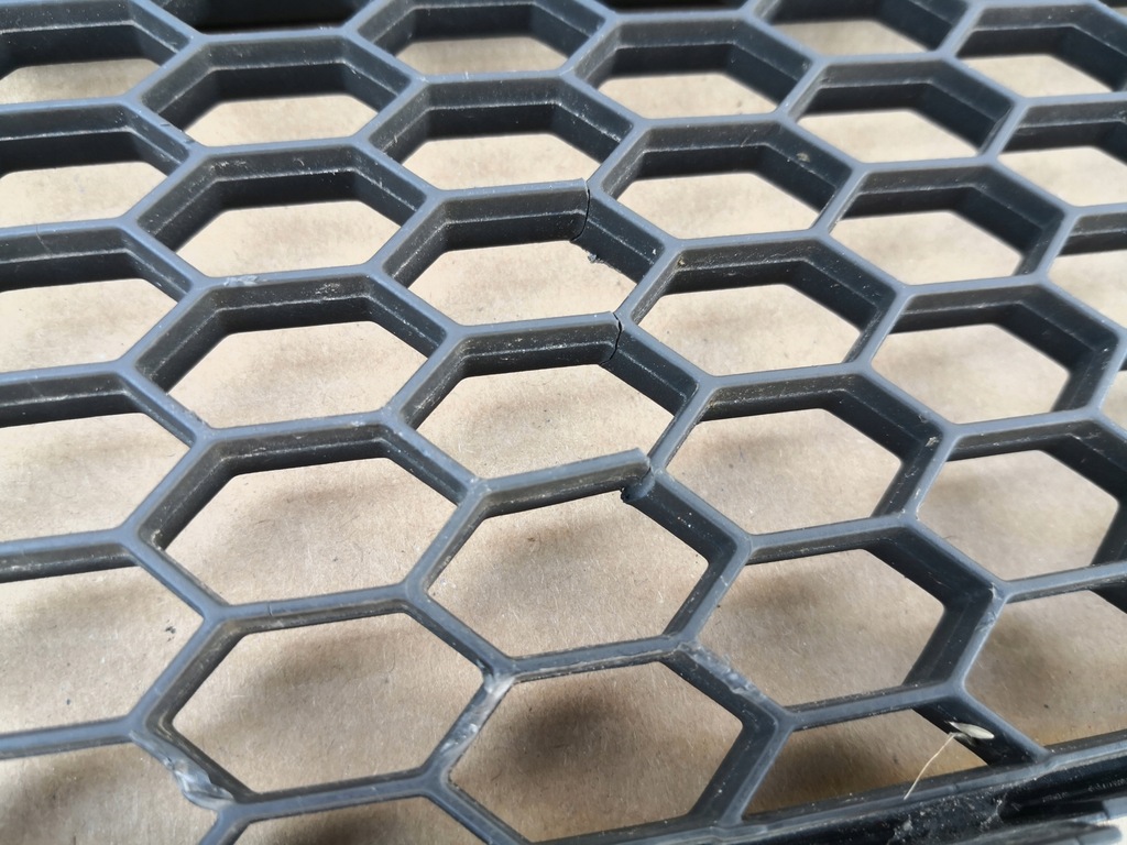 фото №11, Skoda octavia ii rs решётка средняя бампер перед