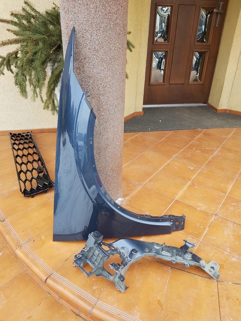 фото №1, Polestar 2 крыло правый передний перед панель фары