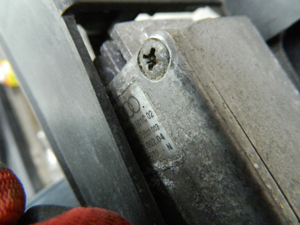 Вентилятор радіатора 4f0121003q 2.0 tdi audi a6 c6 Оригінал