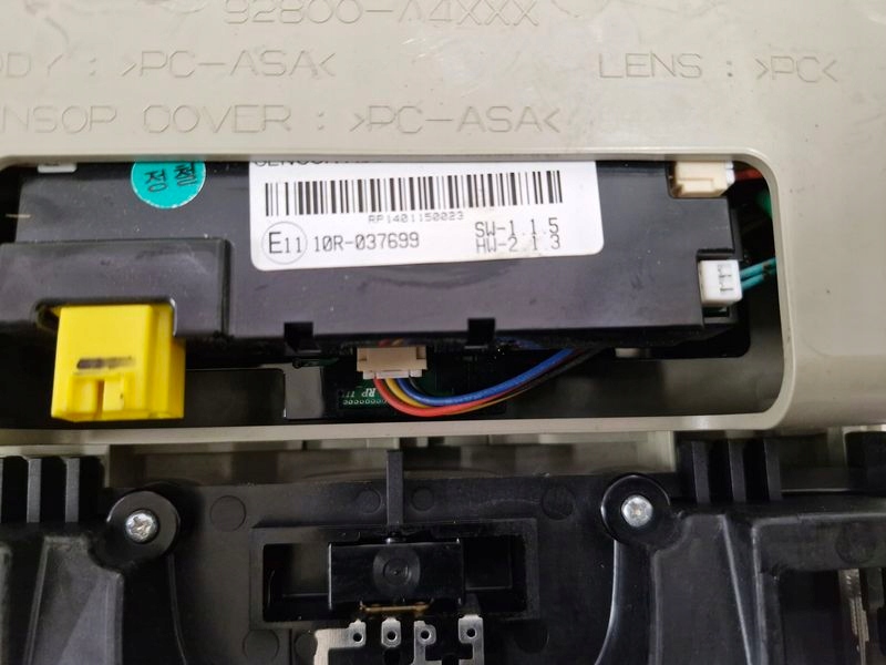 фото №6, Kia carens 4 iv лампа потолочный освещение кабины салона 92800-a4xxx