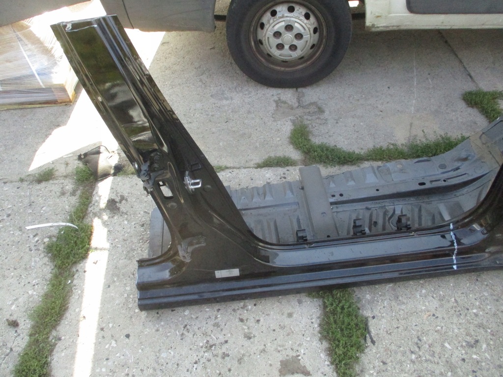 фото №1, Renault clio v порог правый 19-23 rok tegne