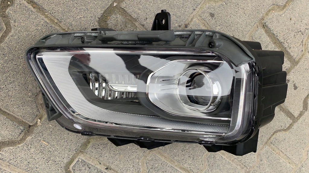 фото №1, Hyundai kona 2018- full led лампа права