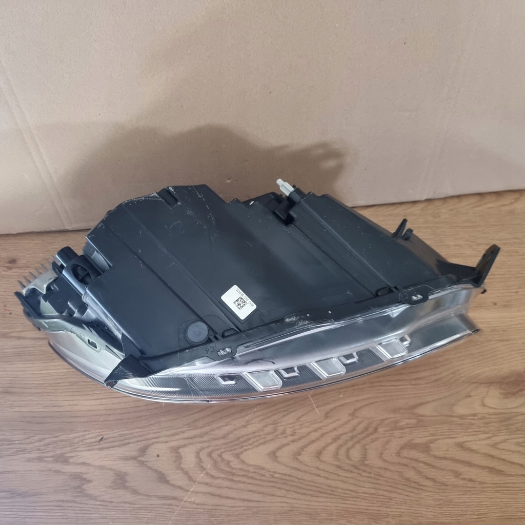 фото №14, Volvo xc40 лампа левая перед 2018-2023 mid led 32342524