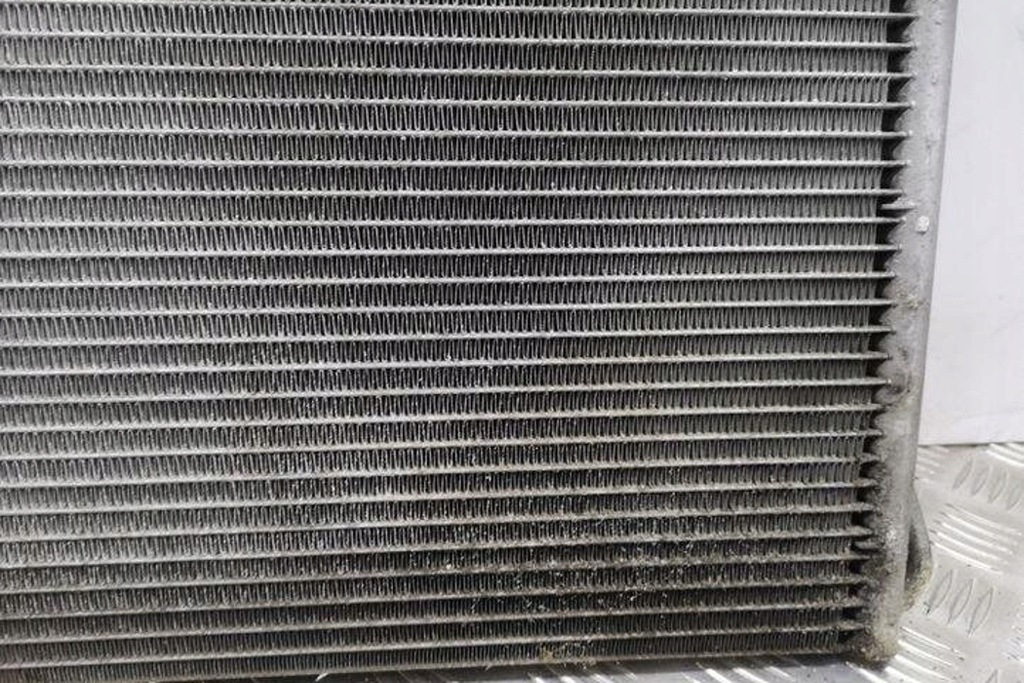 фото №6, Радіатор кондиціонера bmw 1 cabrio e88 6968743 2.0l дизель 105kw 2008