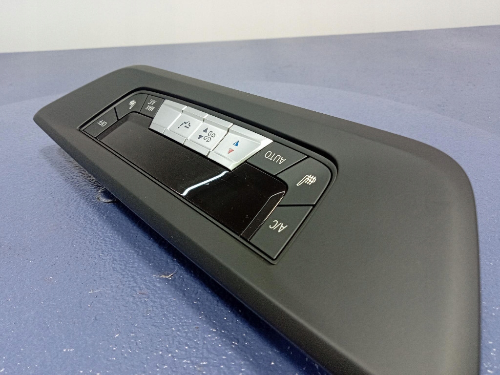 Bmw x7 g07 панель кондиционера задний  задний 3 ряд потолочный 9462519 с Разборки