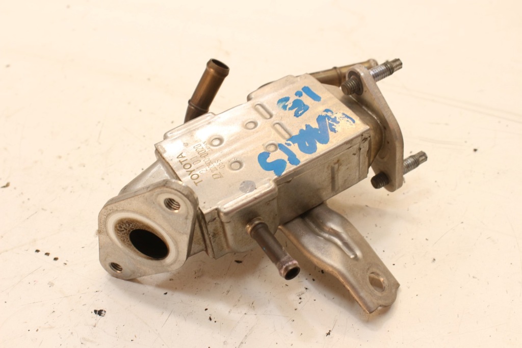 Радиатор выхлопных газов egr 220500-0020 toyota yaris 3 1.5 hybrid гибрид Оригинал
