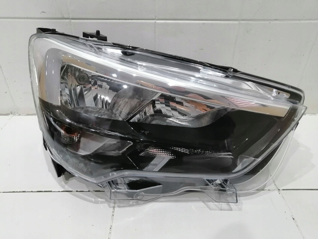 фото №1, Лампа права передня перед opel combo e hal 9044