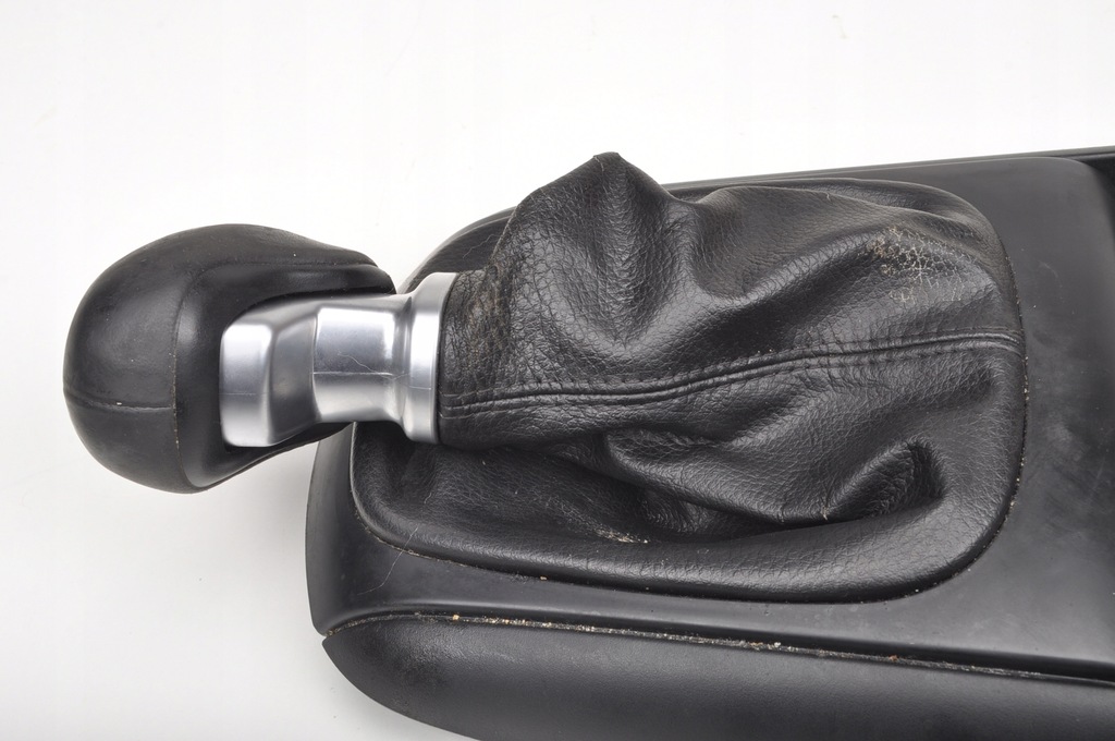 фото №7, Hyundai i30 ручка чехол рамка домкрата 5 передач 84651-2r941