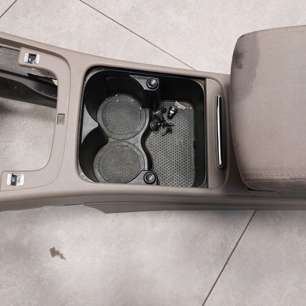 фото №8, Volkswagen passat b6 туннель средний подлокотник 3c0864207m