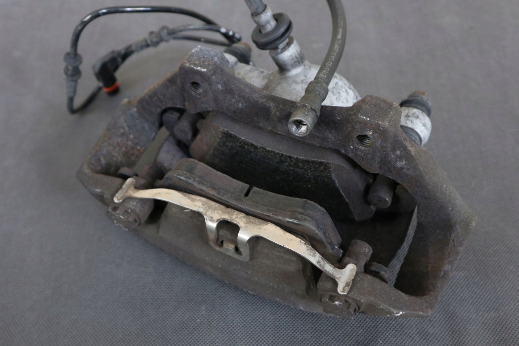 фото №4, Mercedes slk r172 супорт гальмівний правий перед передній 322x32 a2044213281