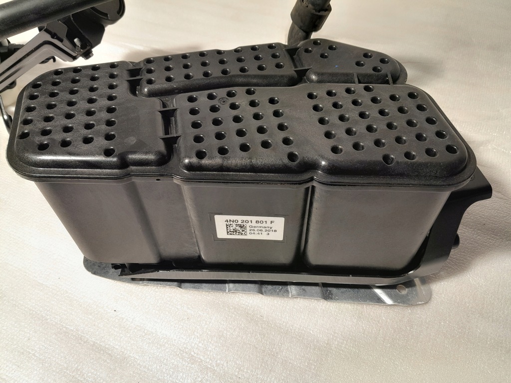 фото №7, Audi q8 4m фильтр угольный 4n0201801f 7l0906243 4m4201997d