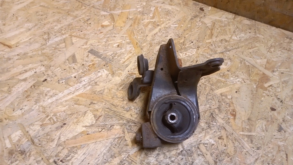 фото №6, Nissan primera p 12 2.2 di подушка кронштейн двигателя