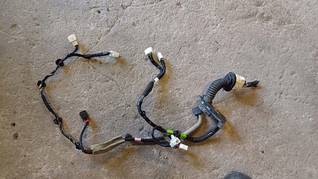 фото №1, Mazda 2 dj 15- электропроводка дверь левая передняя