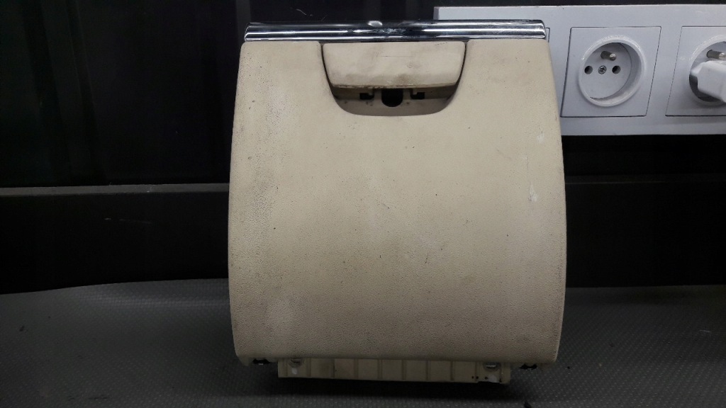 фото №1, Бардачок консолі лівий citroen c6