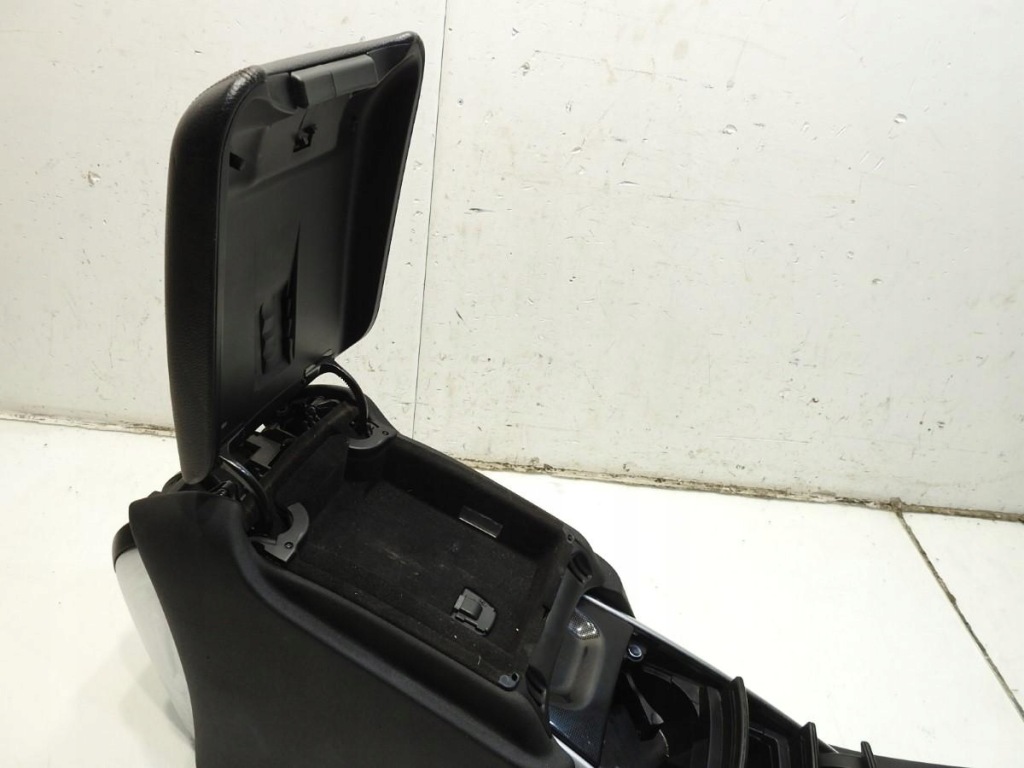 Тунель середній підлокітник mercedes r w251 a2516801052 Київ