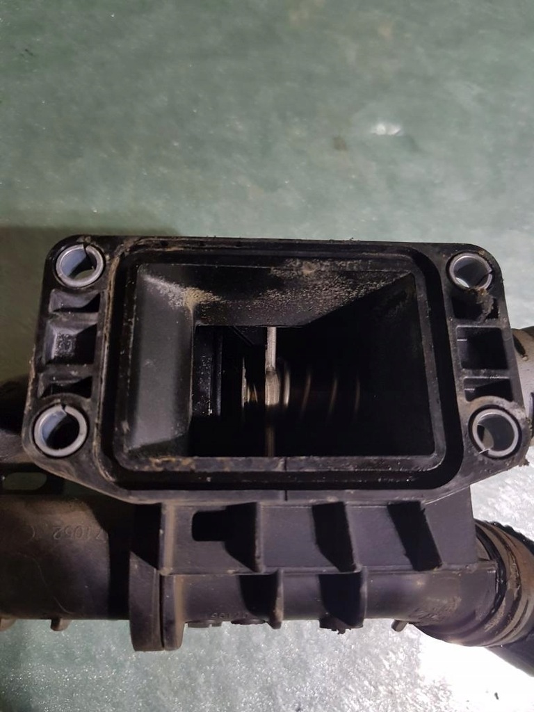 фото №6, Термостат корпус шланги 1.6ehdi citroen ds4