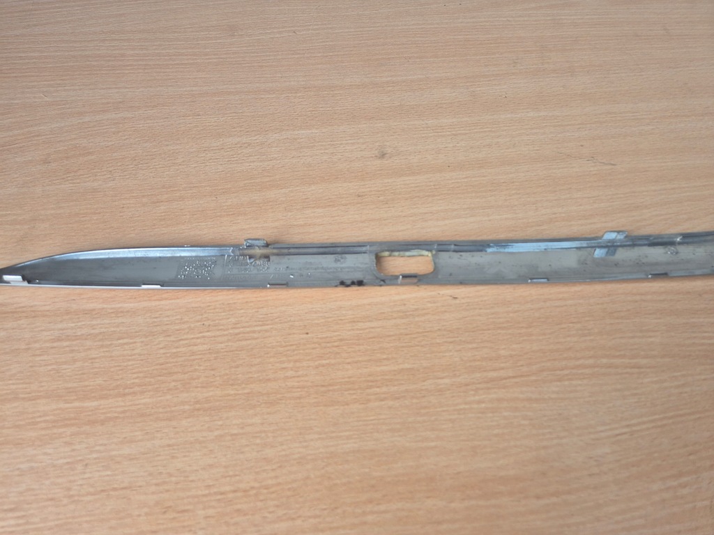 фото №10, Bmw e38 przed lift хромована молдинг бампера права pod омивач