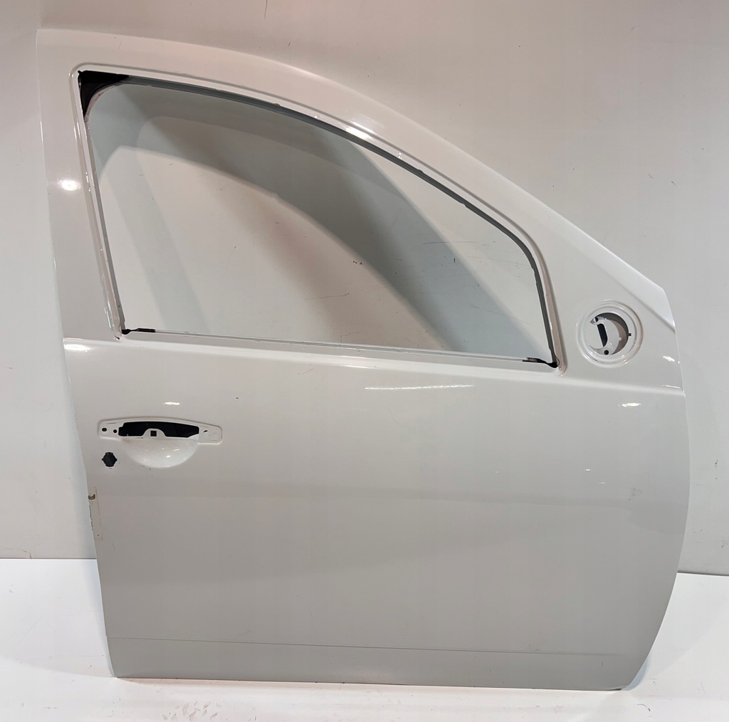 фото №1, Dacia duster i дверь правый перед