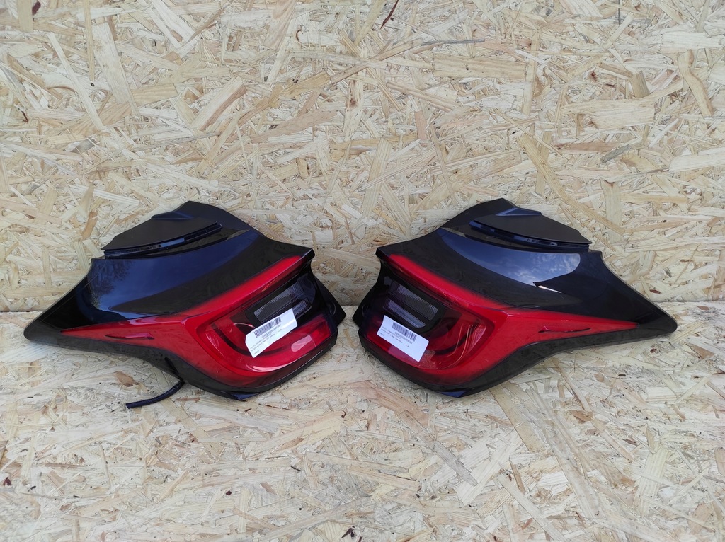 фото №1, Лампа задняя левая правая mazda 2 hybrid 20r-