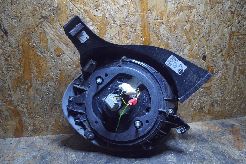 фото №13, Alfa romeo mito лампа правий задня c1709