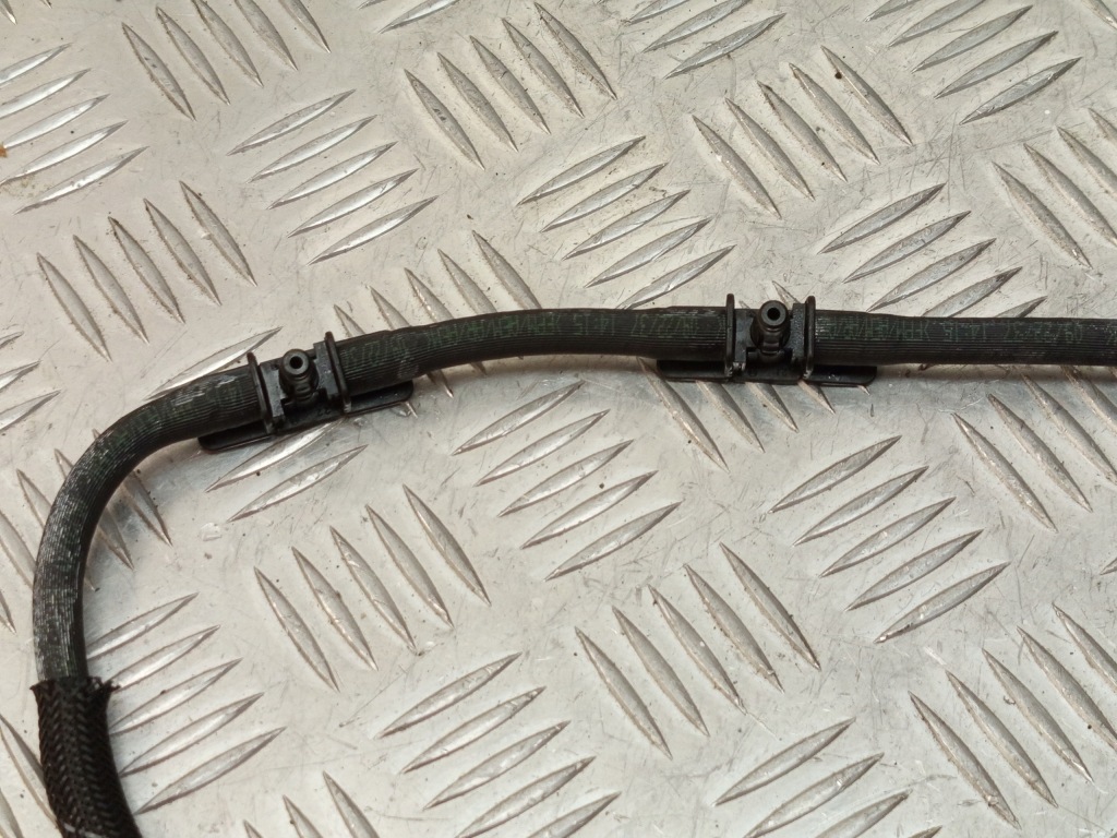 Bmw x1 f48 g20 g21 g30 g31 шланг пабтрубок  топлива 8587546 в Украине