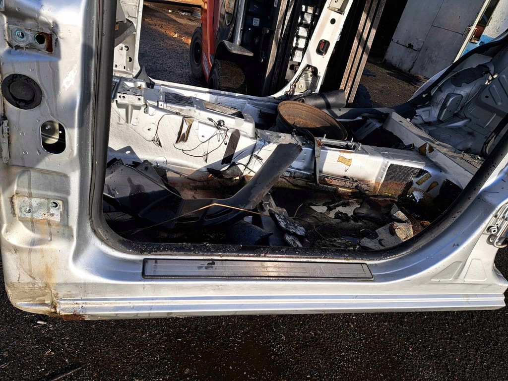 фото №4, Skoda superb i поріг лівий блок двигуна середній 9102