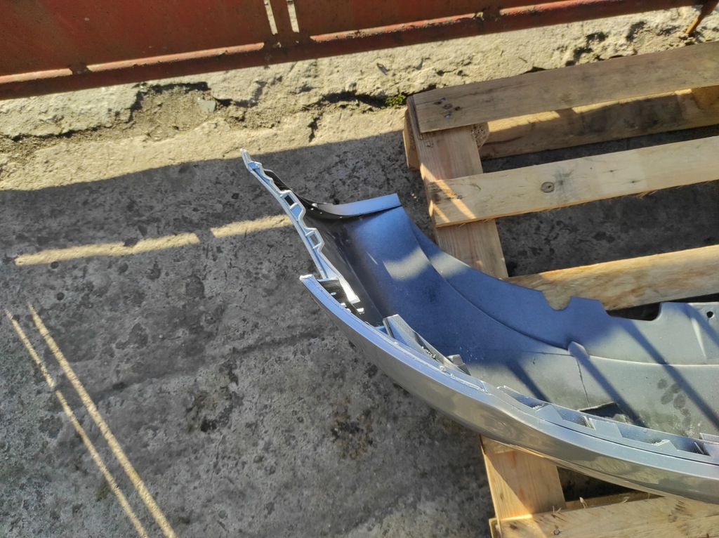 фото №6, Бампер перед передний audi a4 b7 pdc la7w