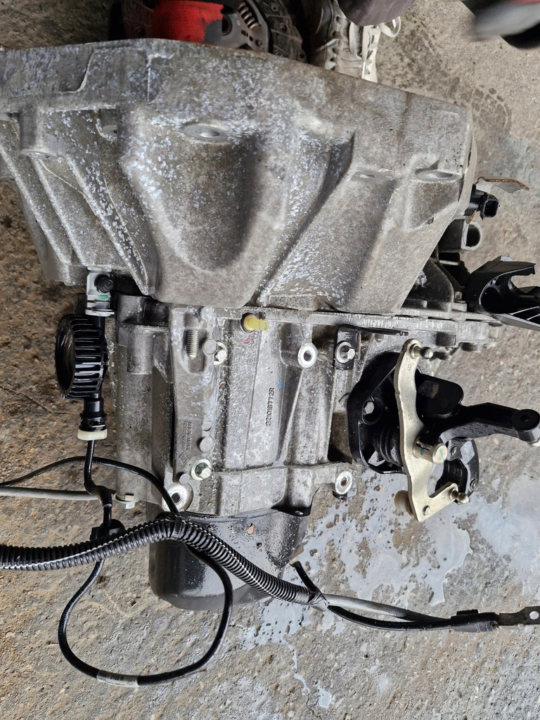 фото №1, Коробка передач передач renault clio iv 321016772r