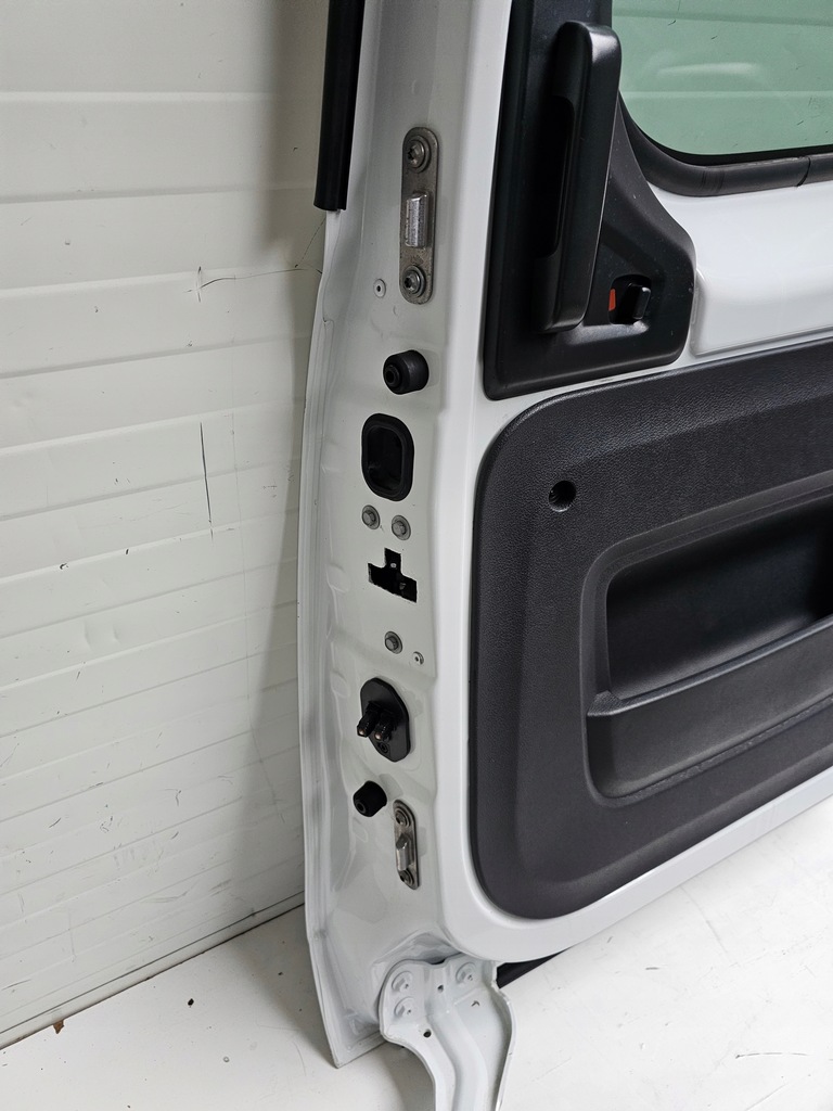 фото №12, Двері бічний зсувні праве dacia dokker