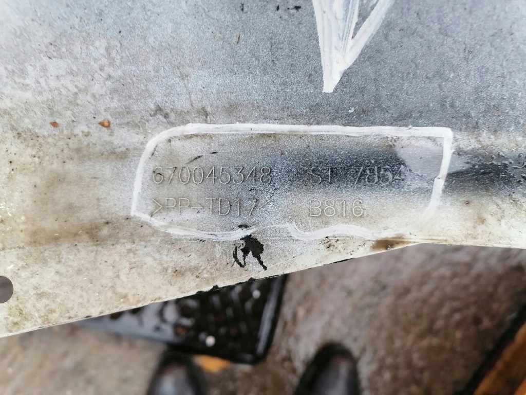 Maserati lewant накладка бампера задній 670045348 Київ