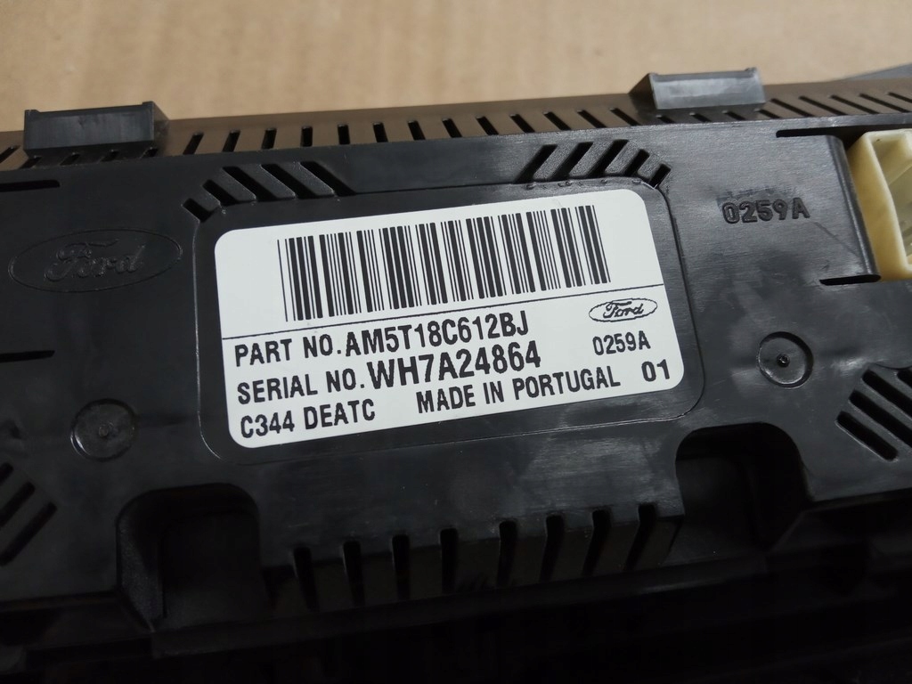 фото №6, Ford c-max mk2 - панель climatronic