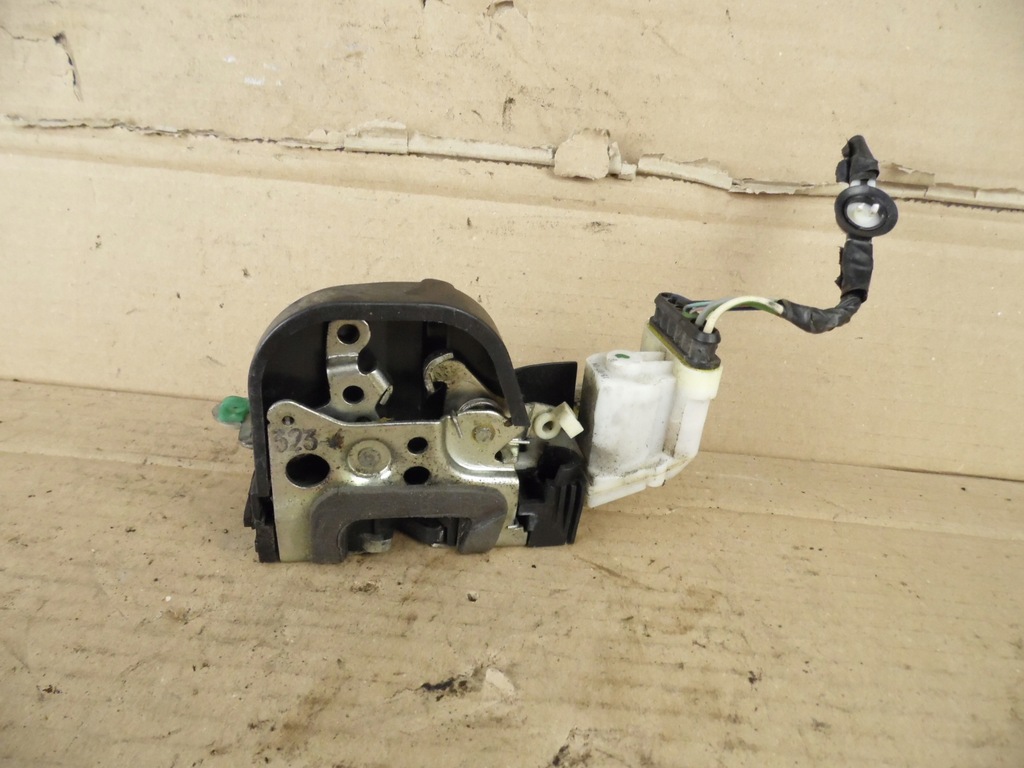 фото №2, Alfa romeo 147 замок дверь левый перед