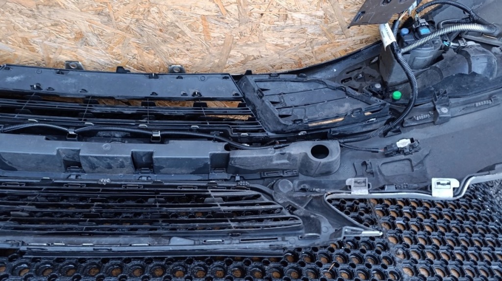 Peugeot 308 t9 бампер перед ezrc pdc противотуманные фары Доставка