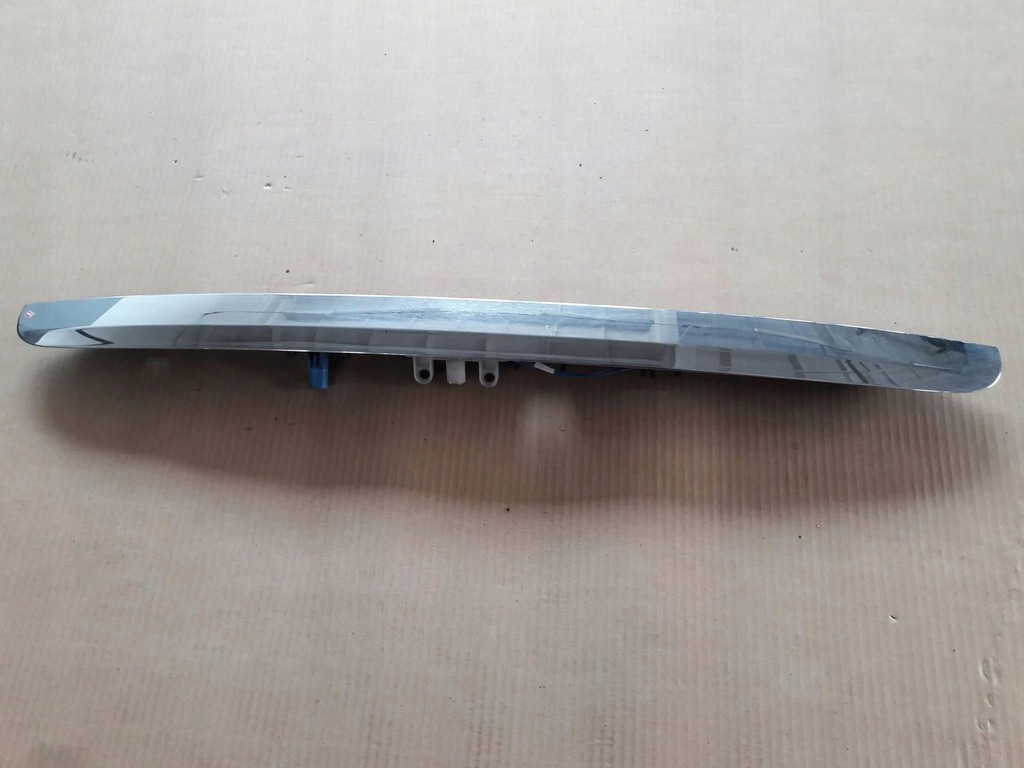 фото №1, Молдинг освітлення кришки mercedes w246 a2467401393