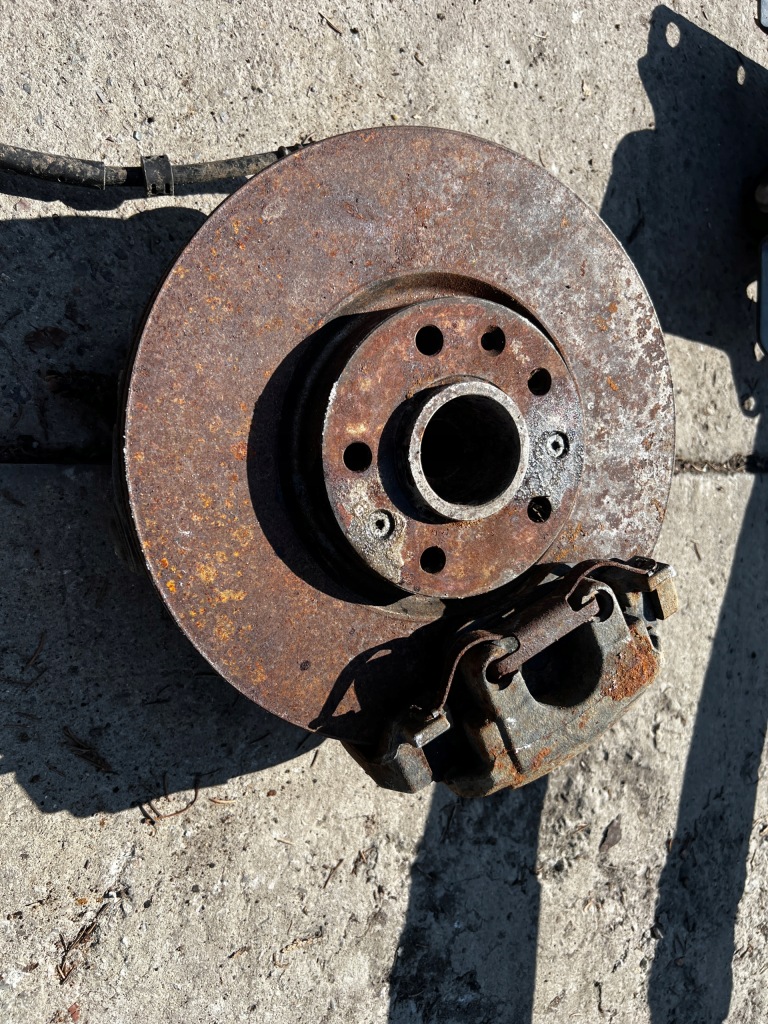 Поворотный кулак суппорт перед правый citroen c4 picasso ii Недорого