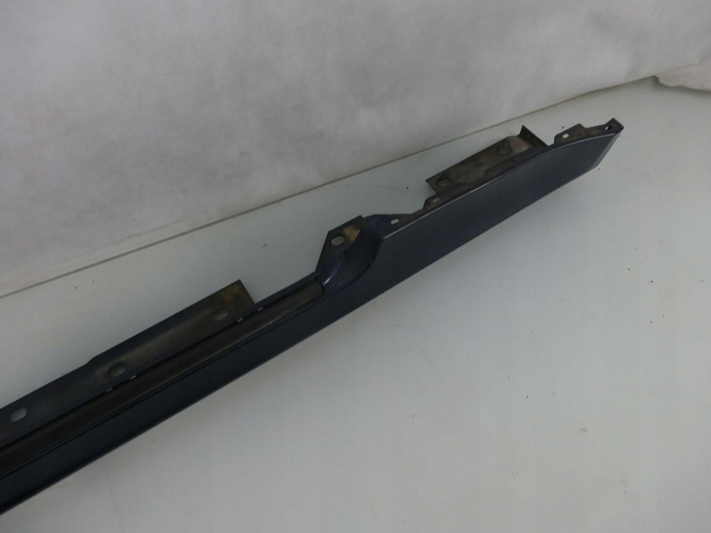 фото №8, Mercedes slk r171 молдинг поріг права накладка поріг c950