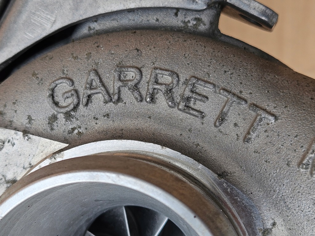 Турбонагнетатель vw transporter vi 6 multivan 3 3 2.0 tdi 830323-0003 Оригинал