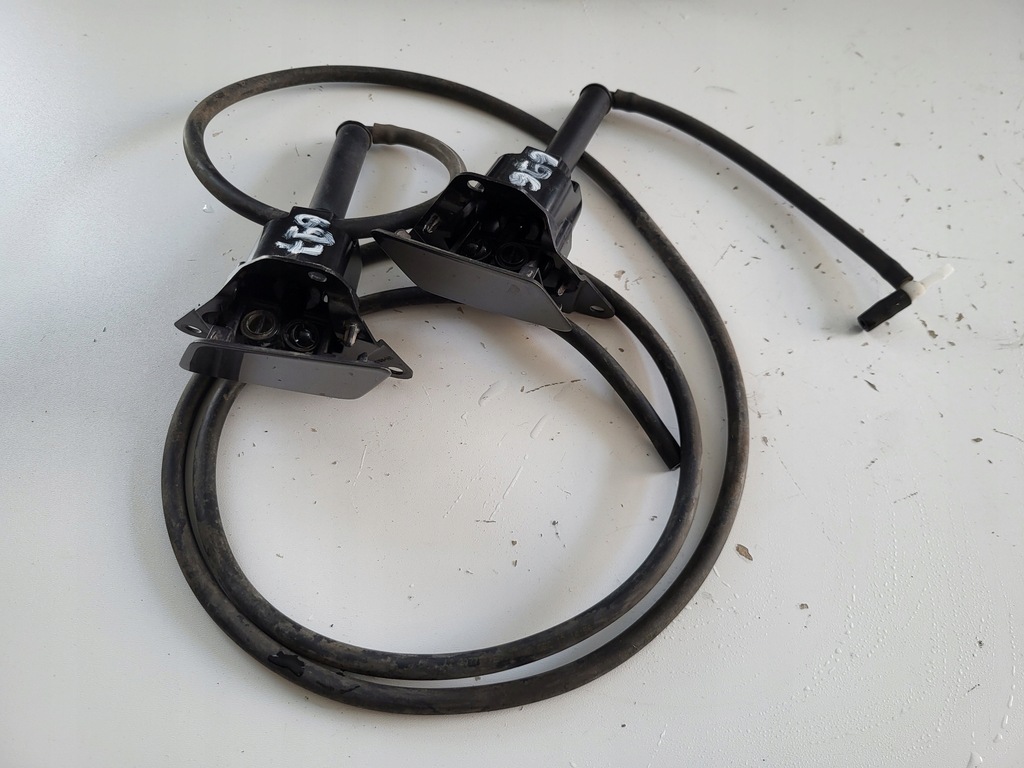 фото №5, Sprysk омыватель правый rh лампы фара jaguar f-pace x761 hk83-13l018