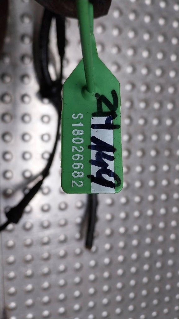 фото №7, Поворотный кулак ступица суппорт правый перед a6383320225 mercedes vito w638 96-03