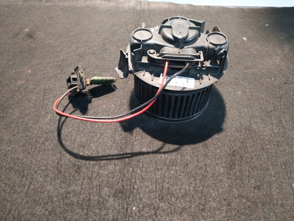 Купити Вентилятор обдув резистор renault modus j77acv22